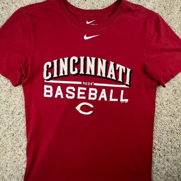 Nike T Shirt Mens Athletic Cut Small CINCINNATI Reds Swoosh Logo Crew Neck MLB - Picture 1 of 7